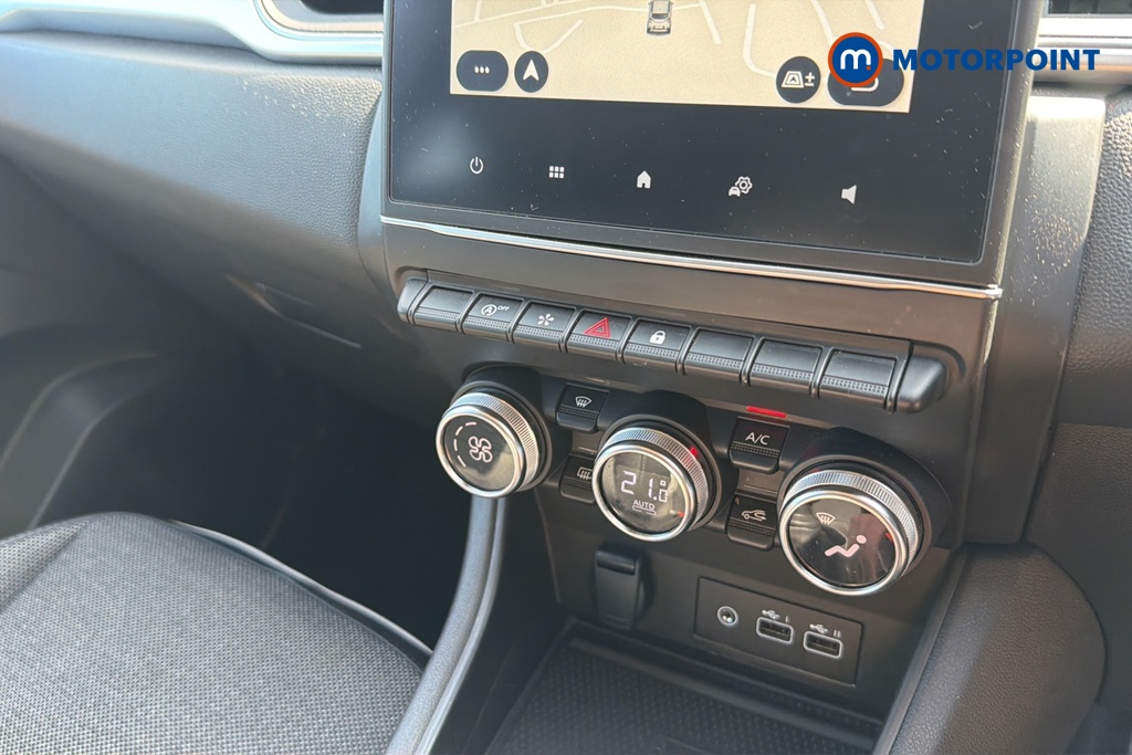 Renault Captur Techno Manual Petrol SUV - Stock Number (1642369) - 12th supplementary image