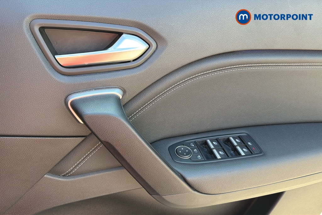 Renault Captur Techno Manual Petrol SUV - Stock Number (1642369) - 19th supplementary image