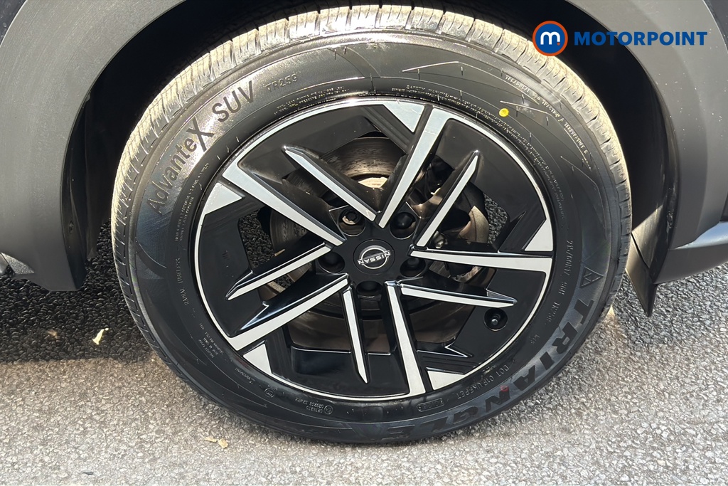 Nissan Juke N-Connecta Automatic Petrol SUV - Stock Number (1642435) - 47th supplementary image