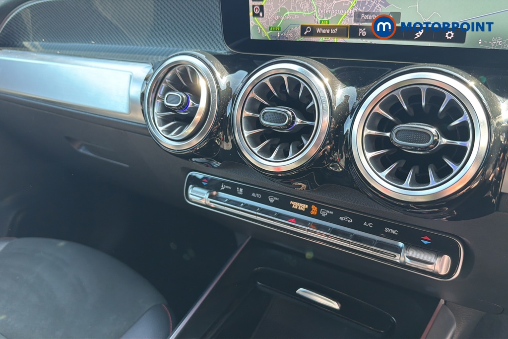 Mercedes-Benz GLB Amg Line Automatic Petrol SUV - Stock Number (1642657) - 12th supplementary image