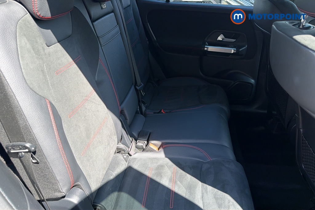 Mercedes-Benz GLB Amg Line Automatic Petrol SUV - Stock Number (1642657) - 25th supplementary image