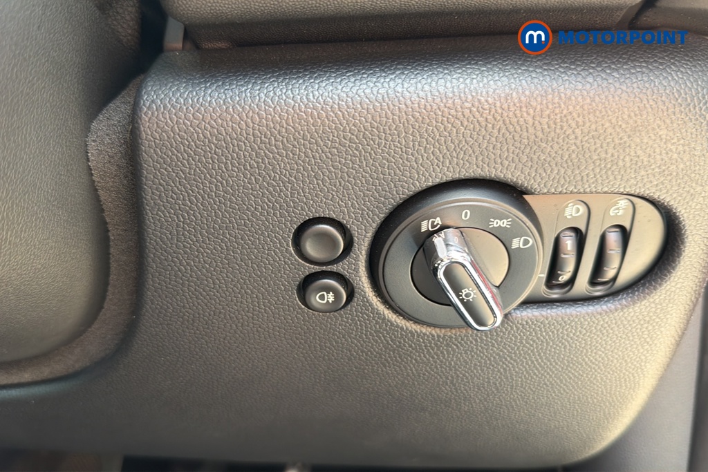 Mini Hatchback Cooper Classic Automatic Petrol Hatchback - Stock Number (1643525) - 11th supplementary image