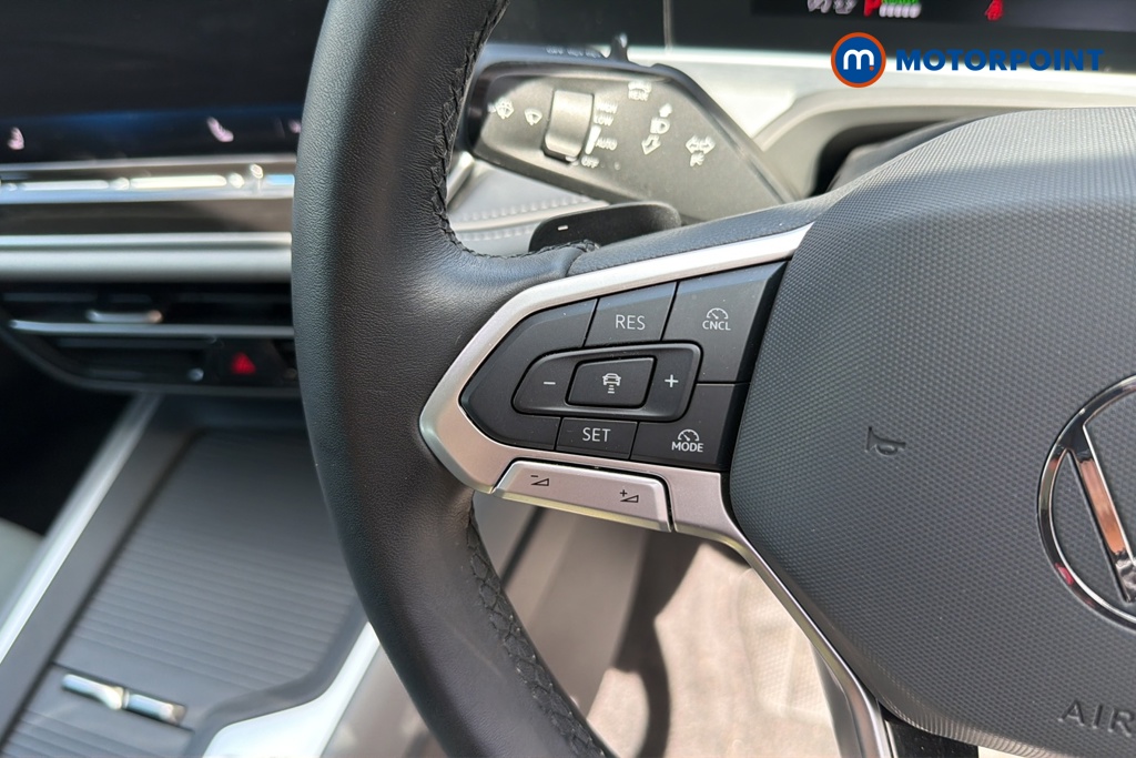 Volkswagen Passat Life Automatic Petrol Plug-In Hybrid Estate - Stock Number (1644286) - 4th supplementary image
