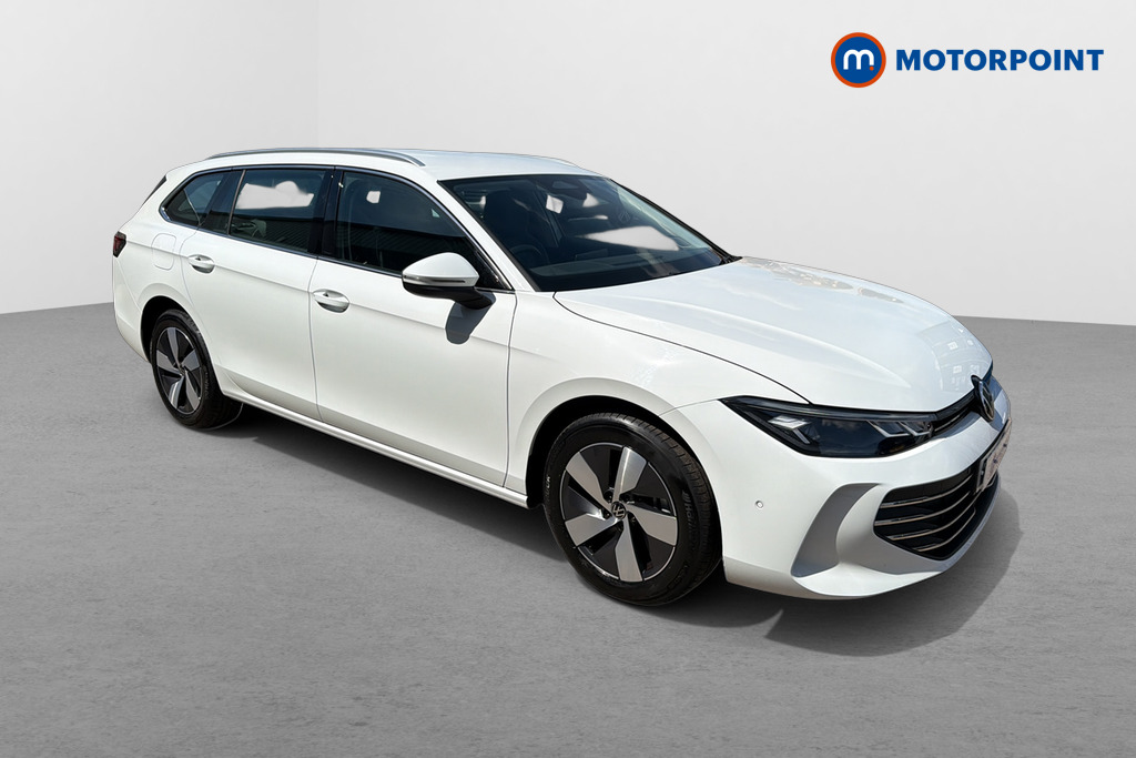 Volkswagen Passat Life Automatic Petrol Plug-In Hybrid Estate - Stock Number (1644286) - Drivers side front corner