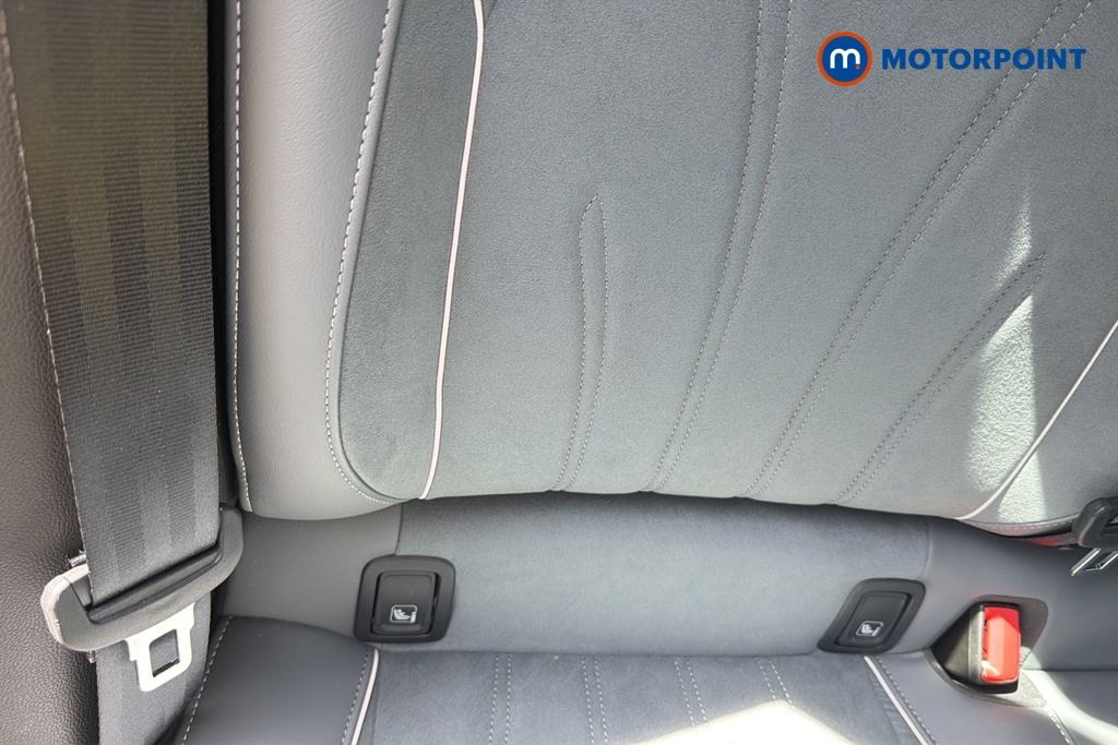 Volkswagen Passat Life Automatic Petrol Plug-In Hybrid Estate - Stock Number (1644286) - 27th supplementary image
