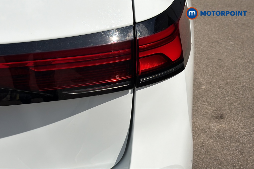 Volkswagen Passat Life Automatic Petrol Plug-In Hybrid Estate - Stock Number (1644286) - 36th supplementary image
