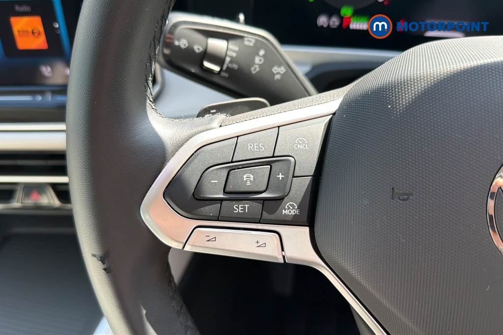Volkswagen Passat Life Automatic Petrol Plug-In Hybrid Estate - Stock Number (1645563) - 4th supplementary image