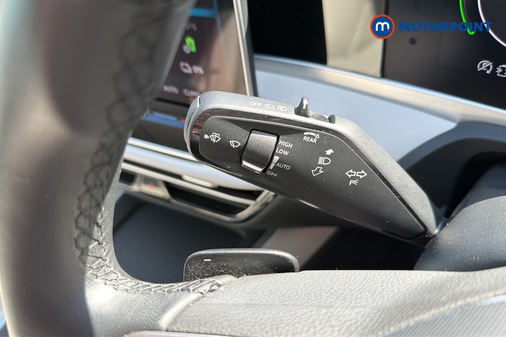 Volkswagen Passat Life Automatic Petrol Plug-In Hybrid Estate - Stock Number (1645563) - 5th supplementary image