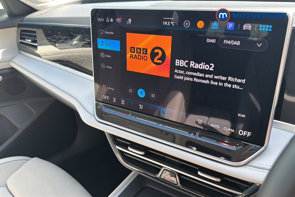 Volkswagen Passat Life Automatic Petrol Plug-In Hybrid Estate - Stock Number (1645563) - 8th supplementary image