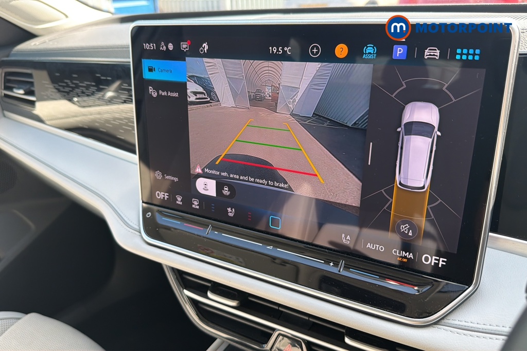 Volkswagen Passat Life Automatic Petrol Plug-In Hybrid Estate - Stock Number (1645563) - 13th supplementary image