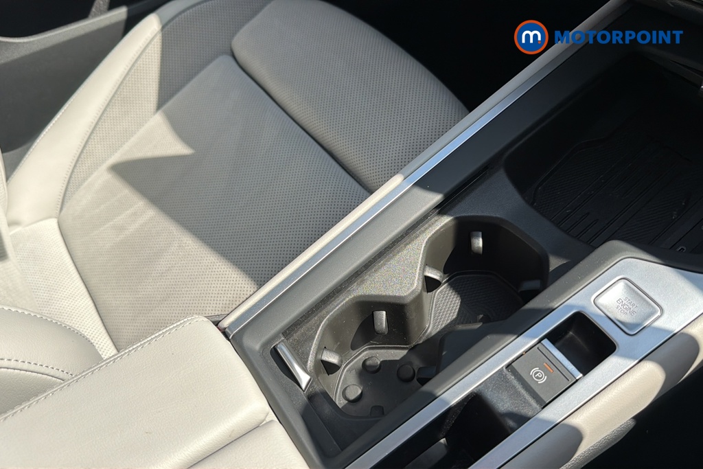 Volkswagen Passat Life Automatic Petrol Plug-In Hybrid Estate - Stock Number (1645563) - 16th supplementary image