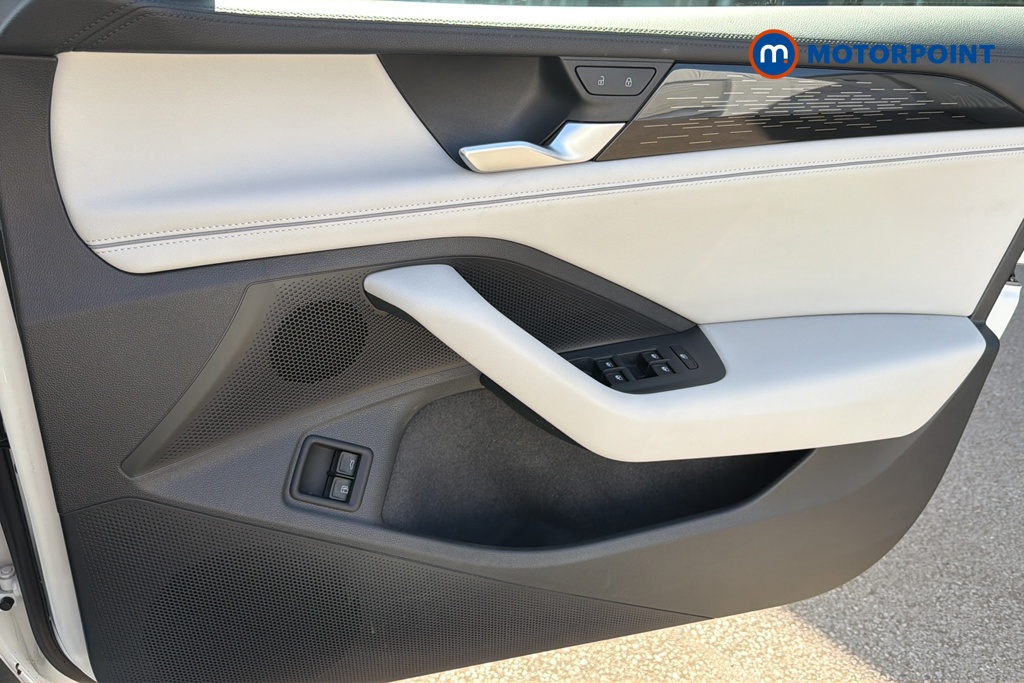 Volkswagen Passat Life Automatic Petrol Plug-In Hybrid Estate - Stock Number (1645563) - 18th supplementary image