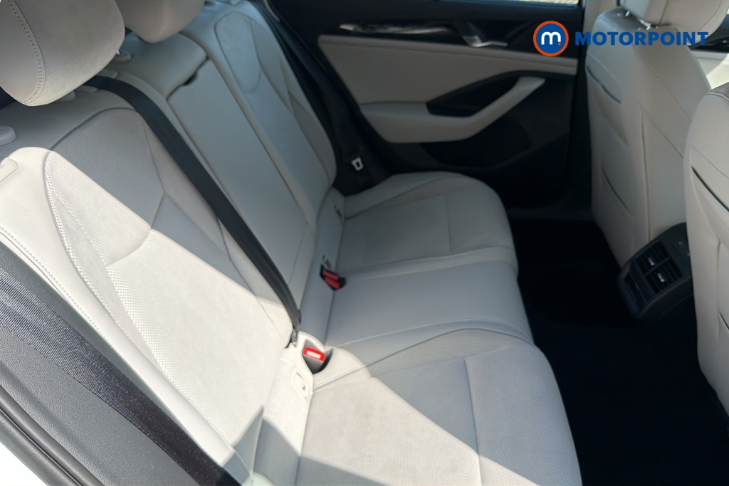 Volkswagen Passat Life Automatic Petrol Plug-In Hybrid Estate - Stock Number (1645563) - 25th supplementary image
