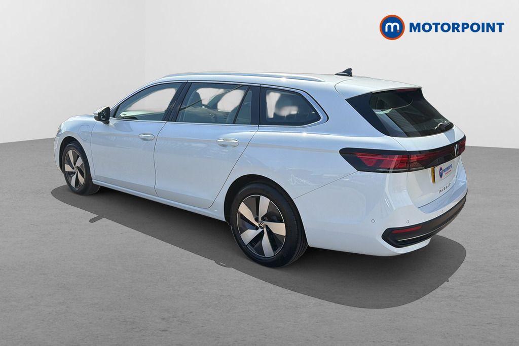 Volkswagen Passat Life Automatic Petrol Plug-In Hybrid Estate - Stock Number (1645563) - Drivers side rear corner