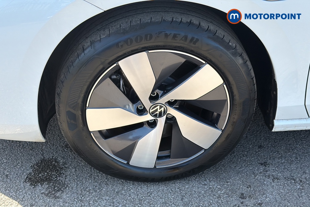 Volkswagen Passat Life Automatic Petrol Plug-In Hybrid Estate - Stock Number (1645563) - 44th supplementary image