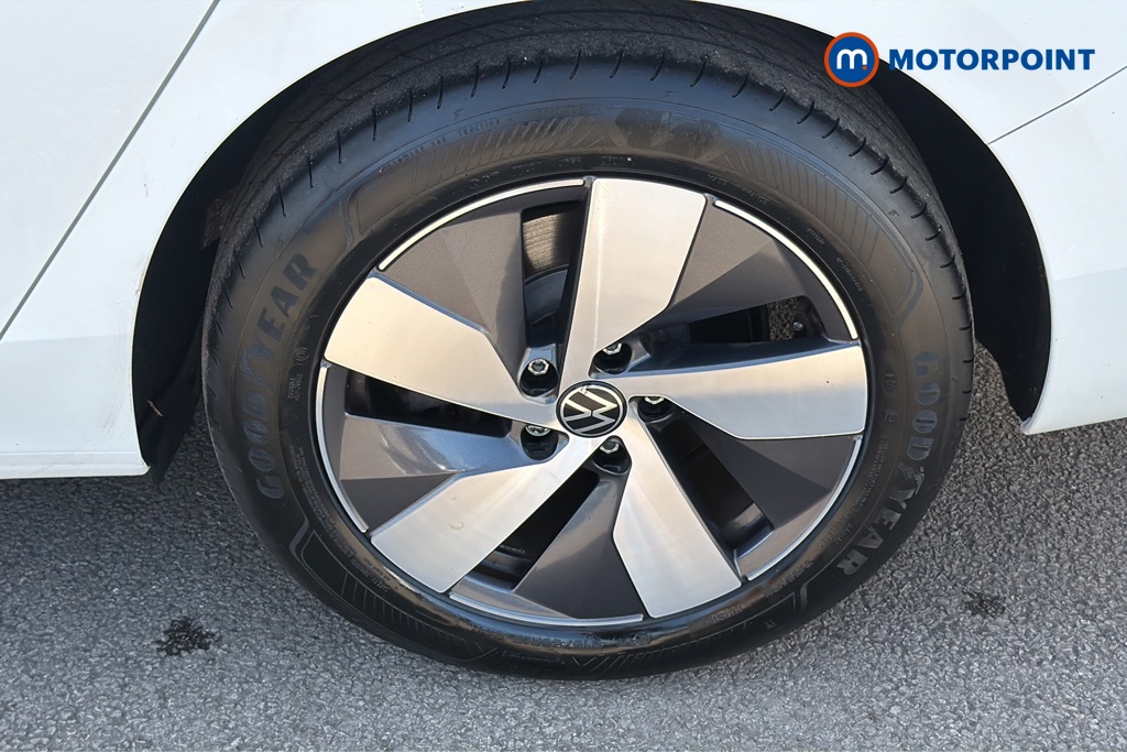 Volkswagen Passat Life Automatic Petrol Plug-In Hybrid Estate - Stock Number (1645563) - 45th supplementary image