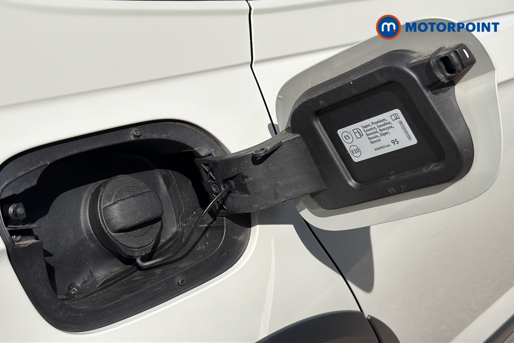 Volkswagen Taigo Life Manual Petrol SUV - Stock Number (1645581) - 41st supplementary image