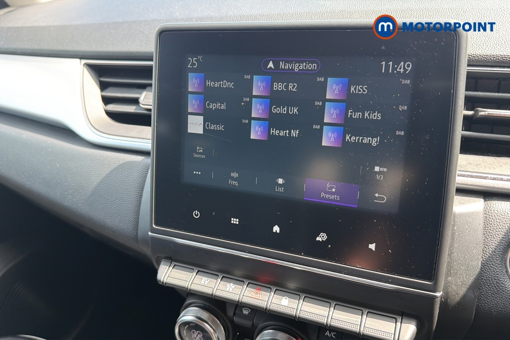 Renault Captur Techno Automatic Petrol-Electric Hybrid SUV - Stock Number (1645690) - 8th supplementary image