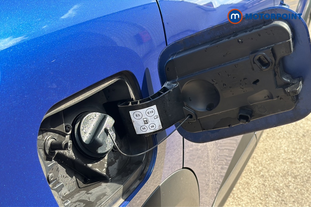 Renault Captur Techno Automatic Petrol-Electric Hybrid SUV - Stock Number (1645690) - 41st supplementary image