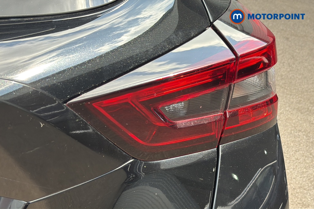 Nissan Juke N-Connecta Automatic Petrol SUV - Stock Number (1645846) - 36th supplementary image