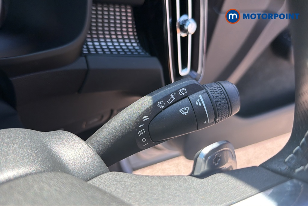Volvo Xc40 R Design Automatic Petrol SUV - Stock Number (1645886) - 6th supplementary image
