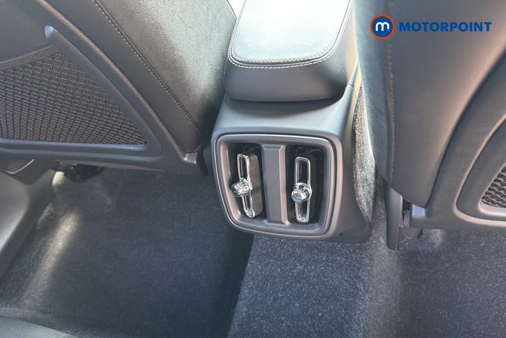 Volvo Xc40 R Design Automatic Petrol SUV - Stock Number (1645886) - 28th supplementary image