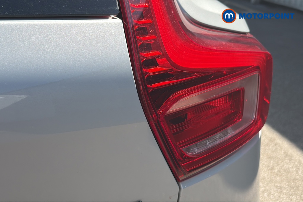 Volvo Xc40 R Design Automatic Petrol SUV - Stock Number (1645886) - 36th supplementary image