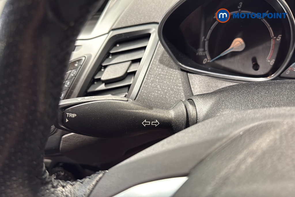 Ford Fiesta St-Line Manual Diesel Hatchback - Stock Number (1646645) - 5th supplementary image