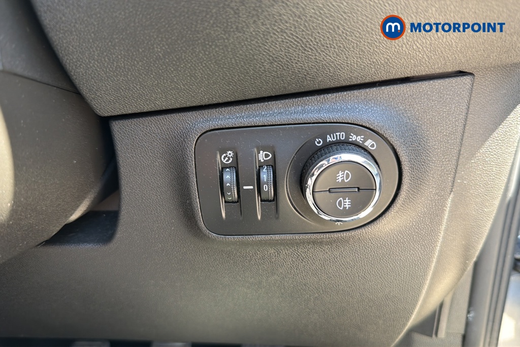 Vauxhall Corsa Sri Nav Manual Petrol Hatchback - Stock Number (1639994) - 11th supplementary image
