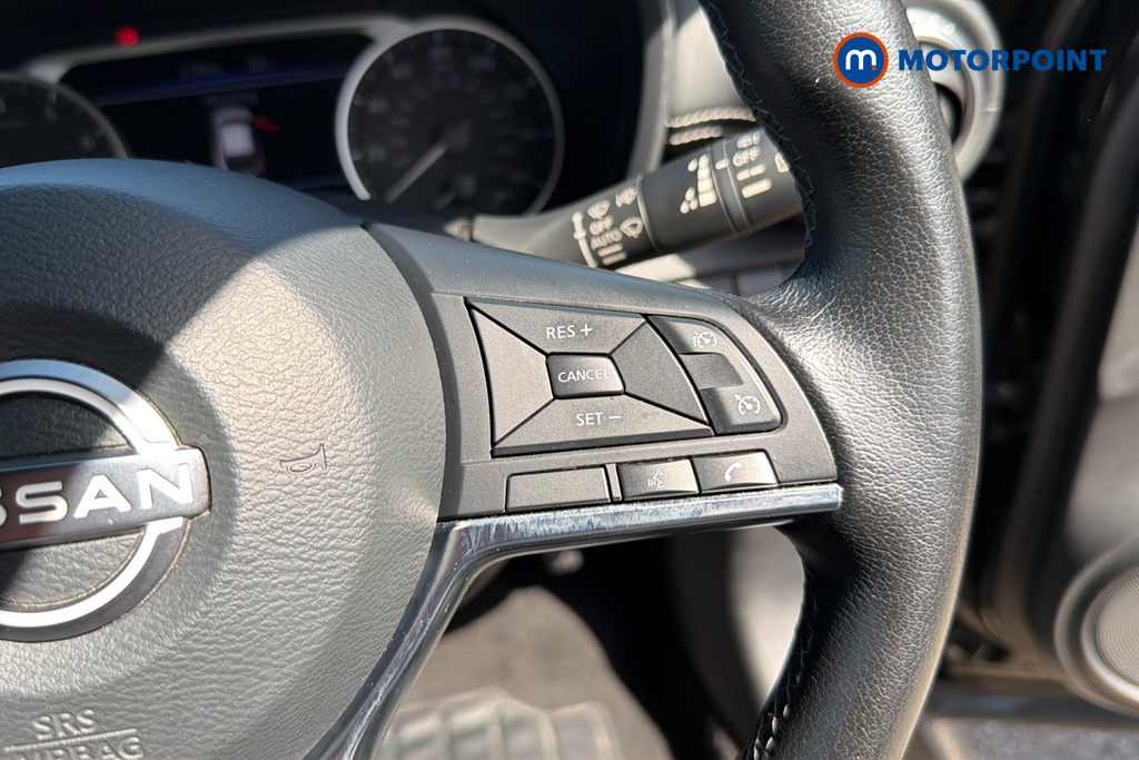 Nissan Juke N-Connecta Manual Petrol SUV - Stock Number (1642331) - 3rd supplementary image