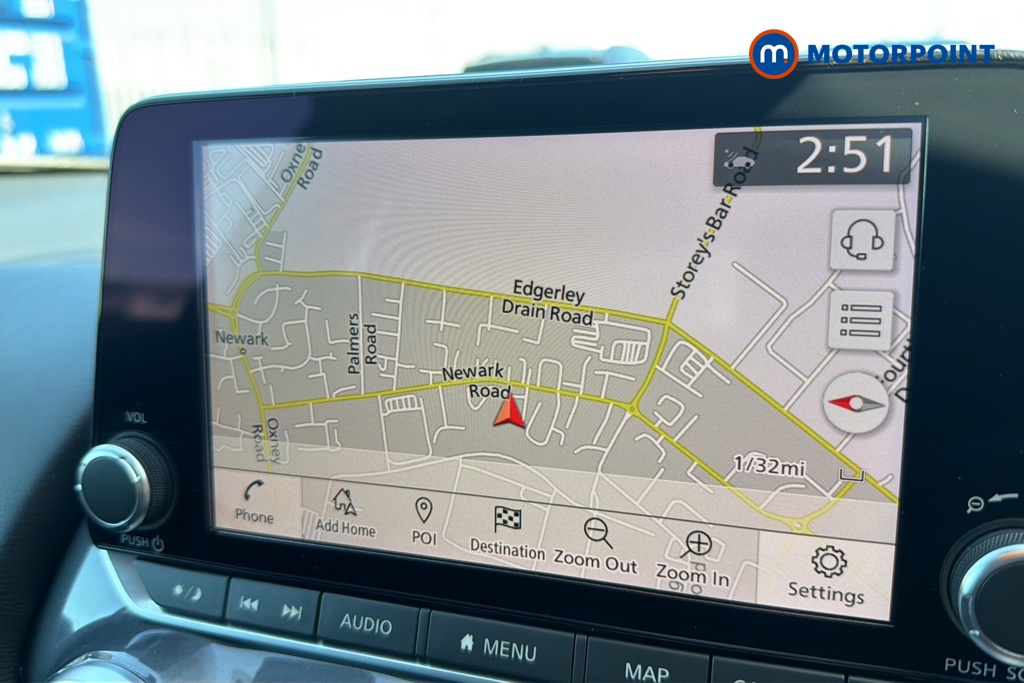 Nissan Juke N-Connecta Manual Petrol SUV - Stock Number (1642331) - 9th supplementary image