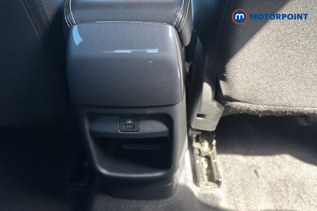 Nissan Juke N-Connecta Manual Petrol SUV - Stock Number (1642331) - 28th supplementary image