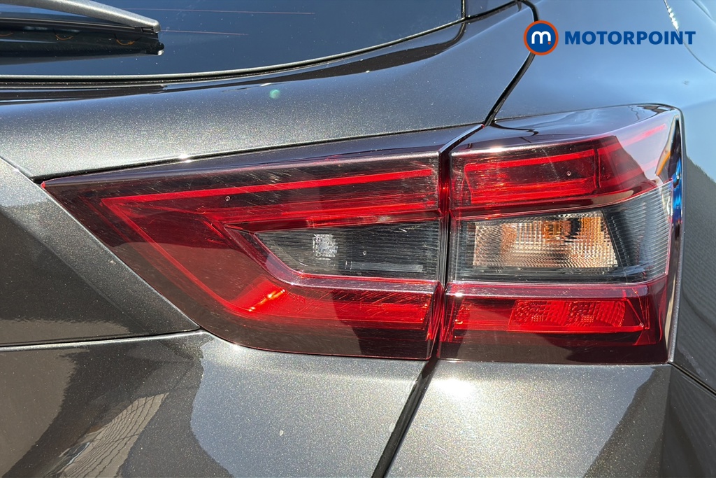 Nissan Juke N-Connecta Manual Petrol SUV - Stock Number (1642331) - 36th supplementary image