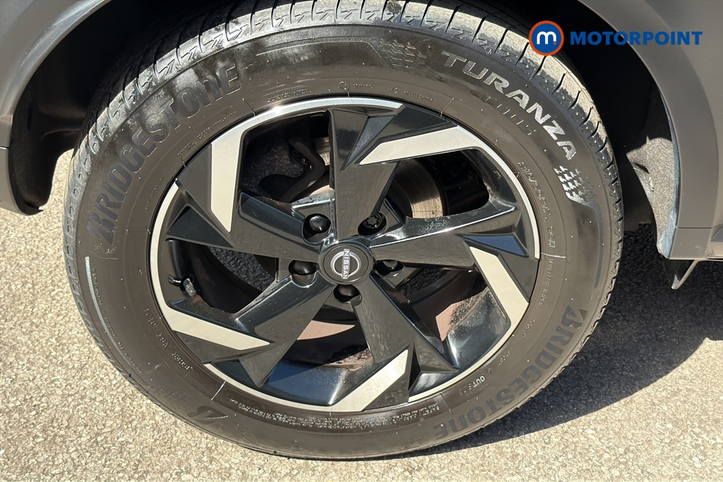 Nissan Juke N-Connecta Manual Petrol SUV - Stock Number (1642331) - 46th supplementary image