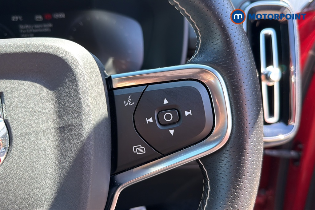 Volvo Xc40 R Design Pro Manual Petrol SUV - Stock Number (1643562) - 3rd supplementary image