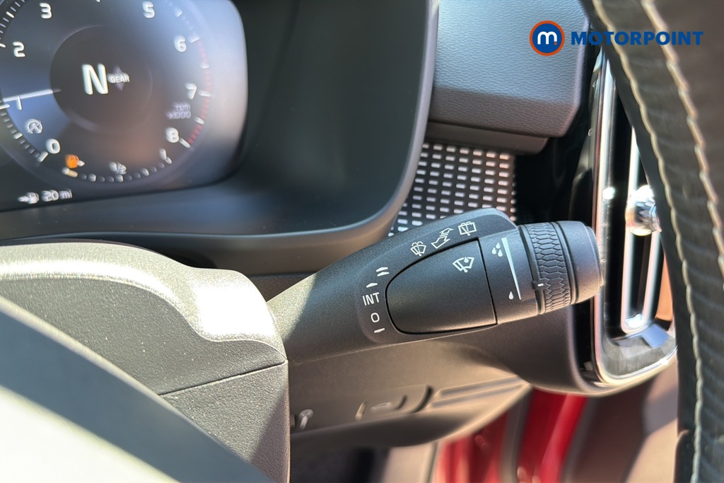 Volvo Xc40 R Design Pro Manual Petrol SUV - Stock Number (1643562) - 6th supplementary image