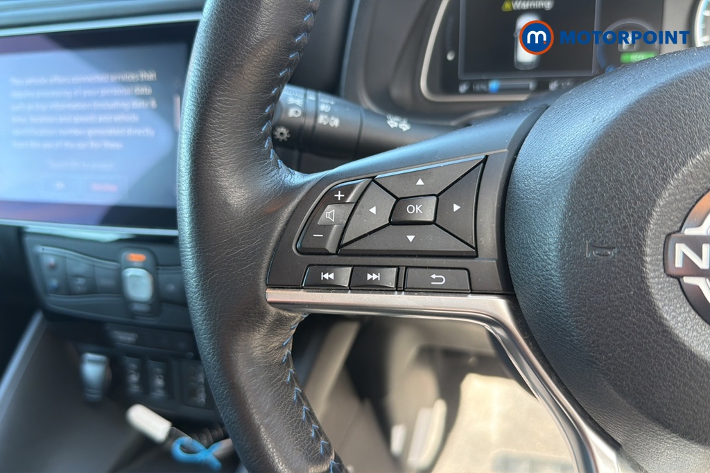 Nissan Leaf N-Connecta Automatic Electric Hatchback - Stock Number (1643658) - 4th supplementary image