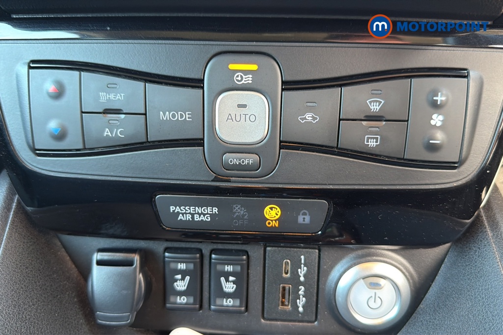 Nissan Leaf N-Connecta Automatic Electric Hatchback - Stock Number (1643658) - 12th supplementary image