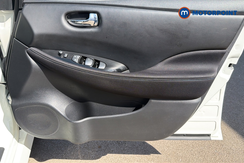 Nissan Leaf N-Connecta Automatic Electric Hatchback - Stock Number (1643658) - 18th supplementary image