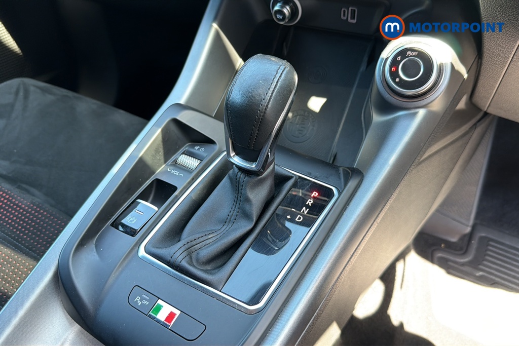 Alfa Romeo Tonale Speciale Automatic Petrol SUV - Stock Number (1644119) - 15th supplementary image