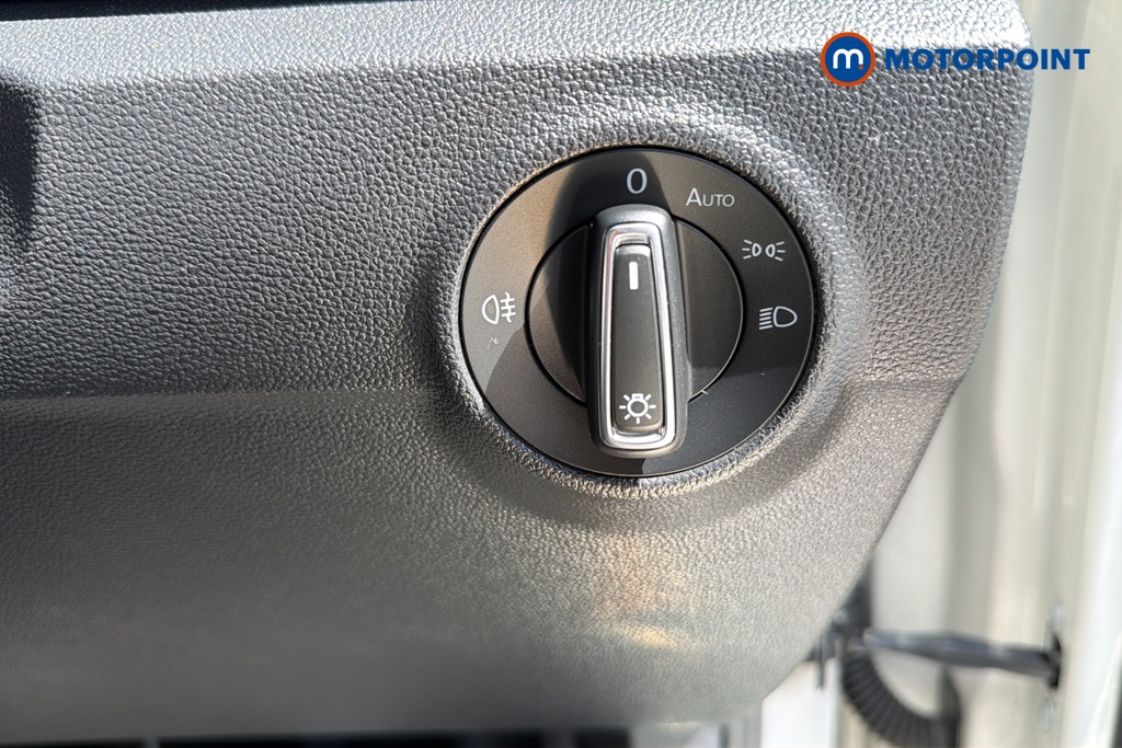 Volkswagen T-Roc R-Line Automatic Petrol SUV - Stock Number (1645910) - 11th supplementary image