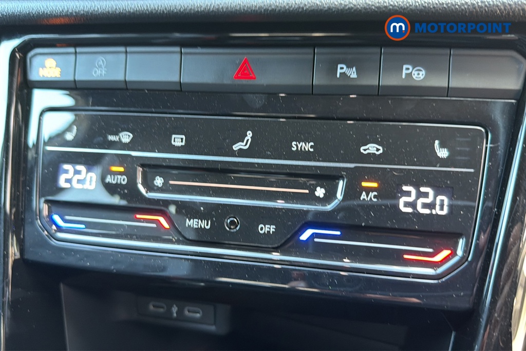Volkswagen T-Roc R-Line Automatic Petrol SUV - Stock Number (1645910) - 12th supplementary image