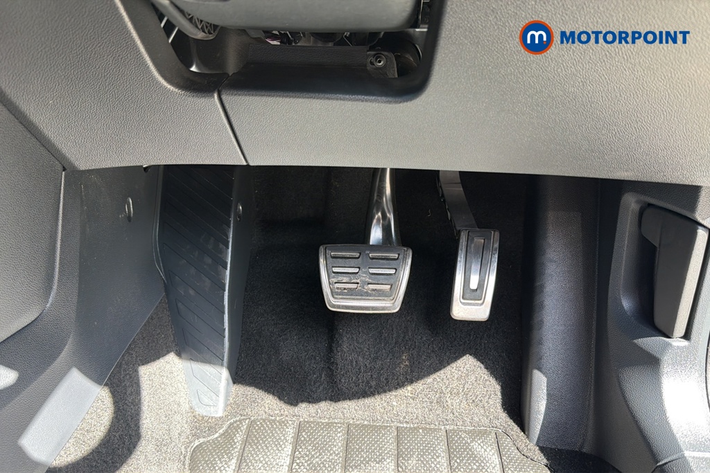 Volkswagen T-Roc R-Line Automatic Petrol SUV - Stock Number (1645910) - 24th supplementary image