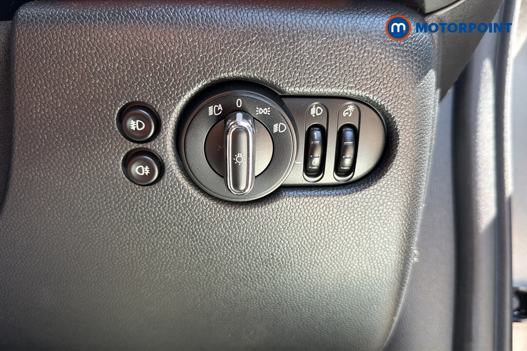 Mini Convertible Cooper S Exclusive Automatic Petrol Convertible - Stock Number (1645993) - 11th supplementary image