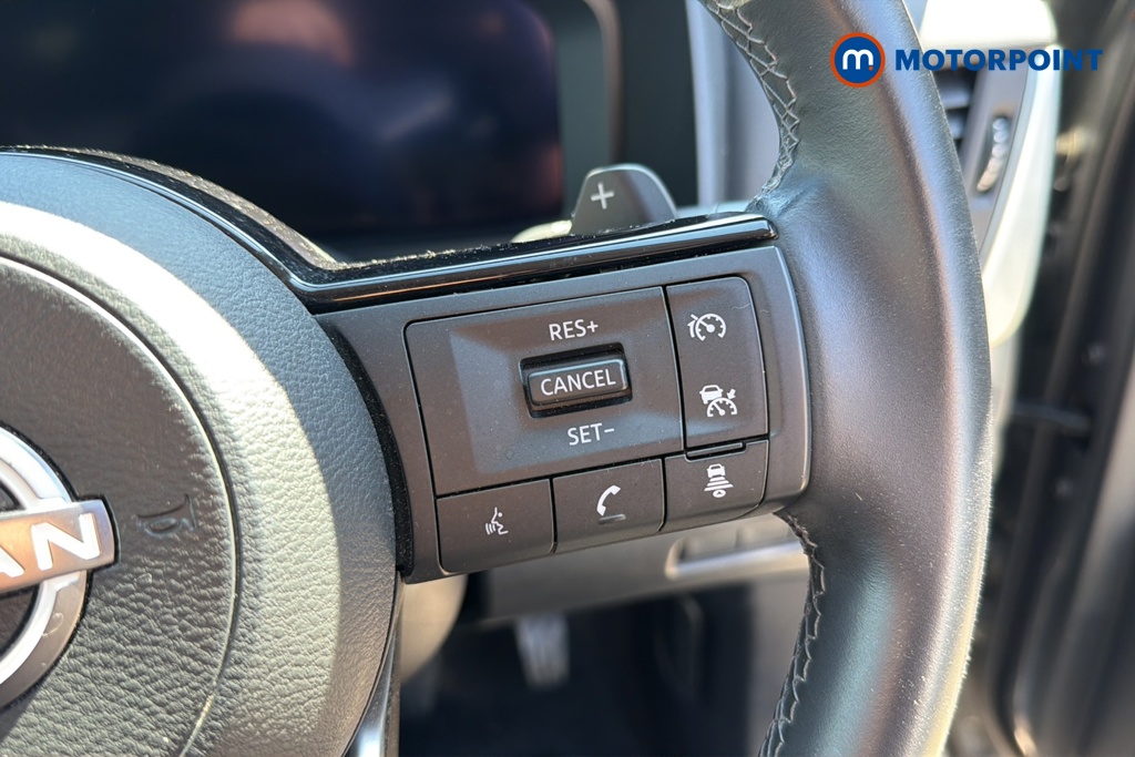 Nissan Qashqai N-Connecta Automatic Petrol SUV - Stock Number (1646000) - 3rd supplementary image