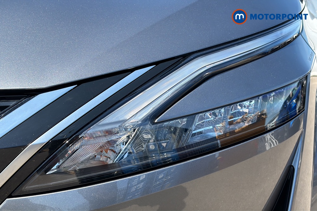 Nissan Qashqai N-Connecta Automatic Petrol SUV - Stock Number (1646000) - 42nd supplementary image