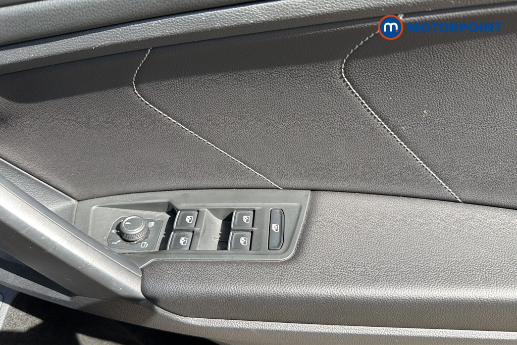 Volkswagen Tiguan Allspace R-Line Automatic Petrol SUV - Stock Number (1646014) - 19th supplementary image