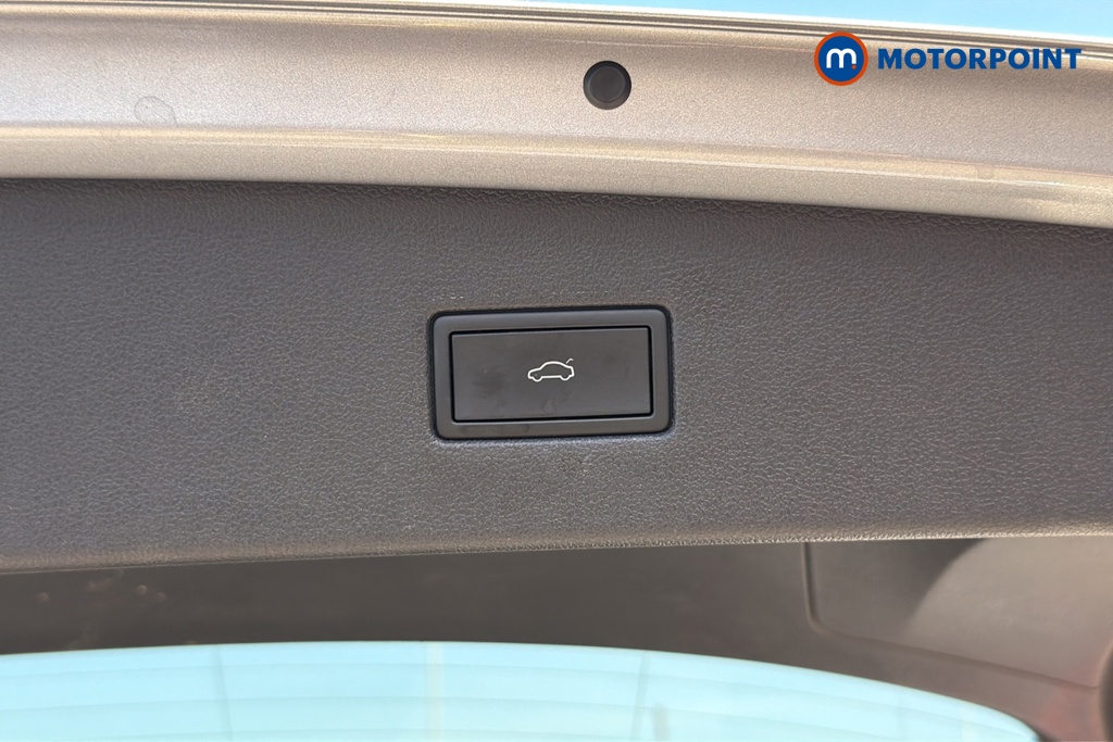Volkswagen Tiguan Allspace R-Line Automatic Petrol SUV - Stock Number (1646014) - 35th supplementary image
