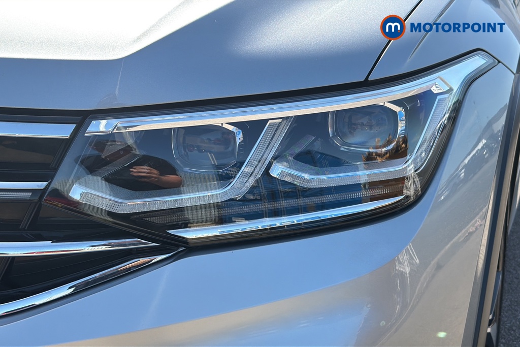 Volkswagen Tiguan Allspace R-Line Automatic Petrol SUV - Stock Number (1646014) - 42nd supplementary image