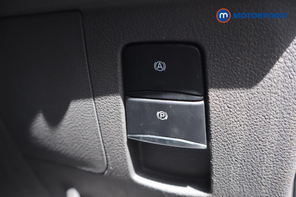 Ford Transit Limited Automatic Diesel Medium Roof Van - Stock Number (1614675) - 5th supplementary image